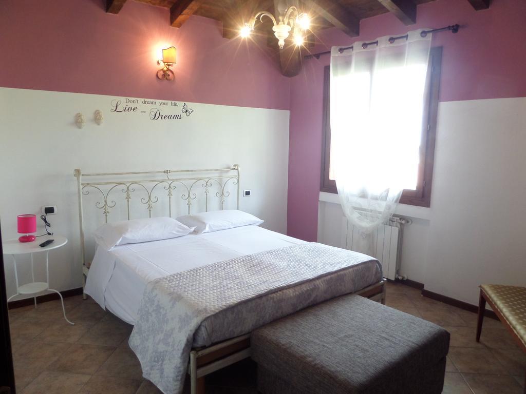 La Locanna Hotel Serramazzoni Ngoại thất bức ảnh