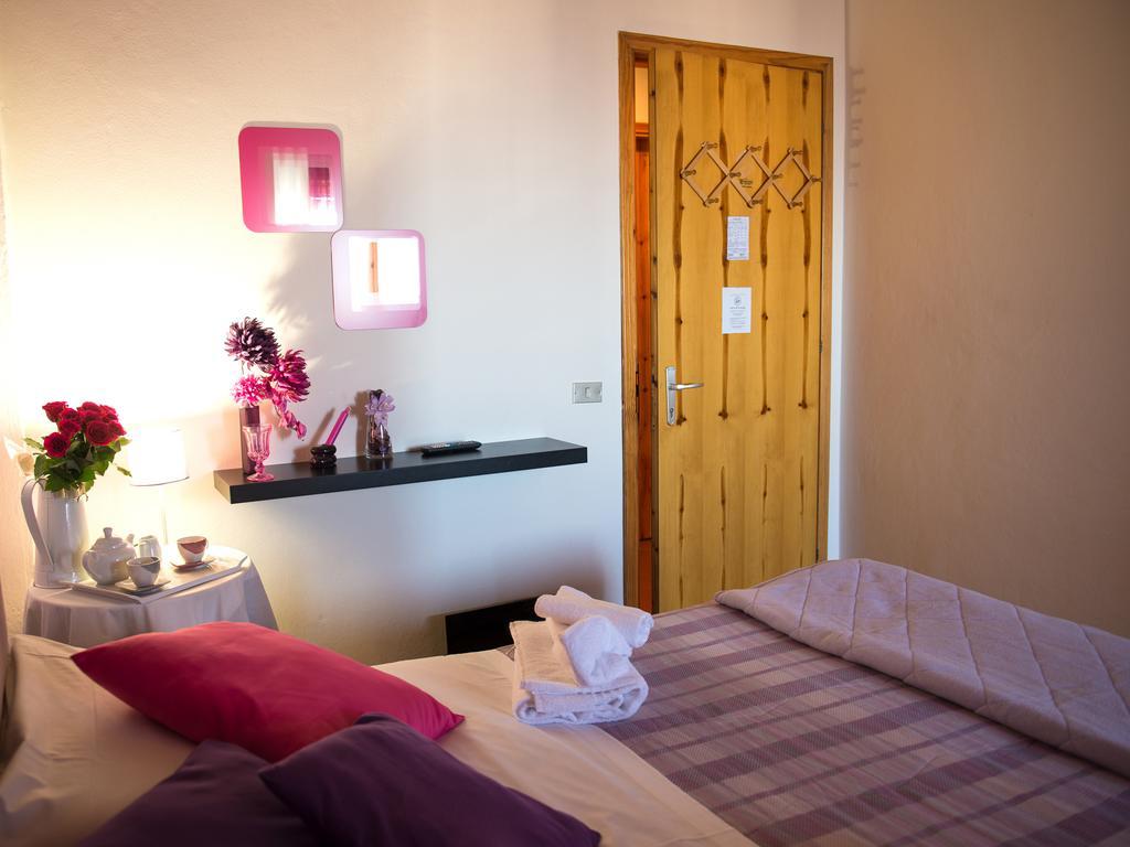 La Locanna Hotel Serramazzoni Ngoại thất bức ảnh